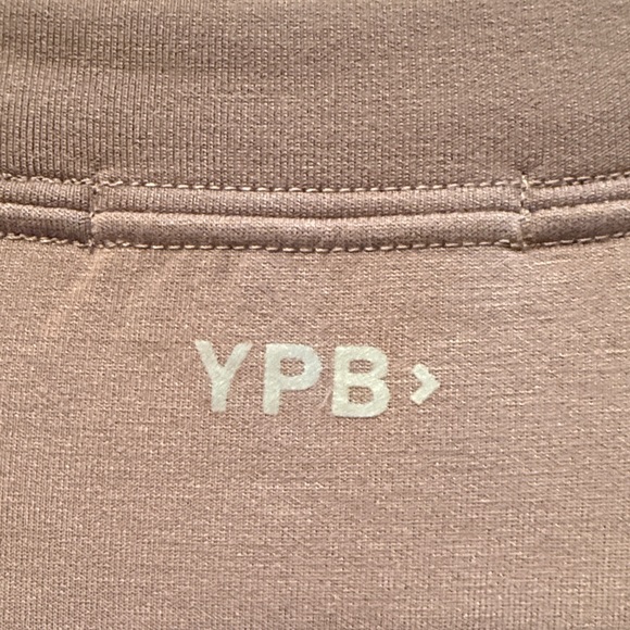 YPB by Abercrombie neoKNIT Women's Black and Gray Cropped Sweatshirt size S - Picture 3 of 9